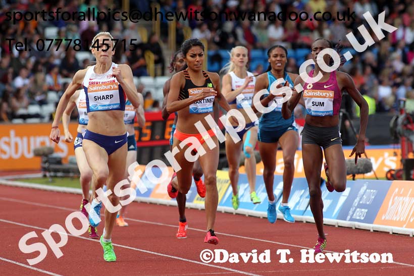 Lynsey Sharp on her way to winning the 800 metres at the Sainsbury's Birmingham Grand Prix. Photos: David T. Hewitson/Sports for All Pics